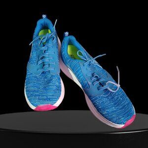 A Skechers GOrun Ride 7 Running Sneakers